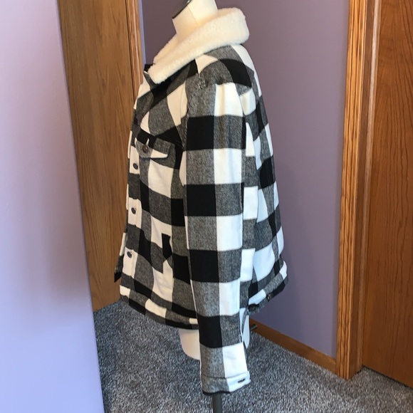 Love Tree Black & White Check Jacket , Sz. XL, please see measurements i… - Picture 2 of 14